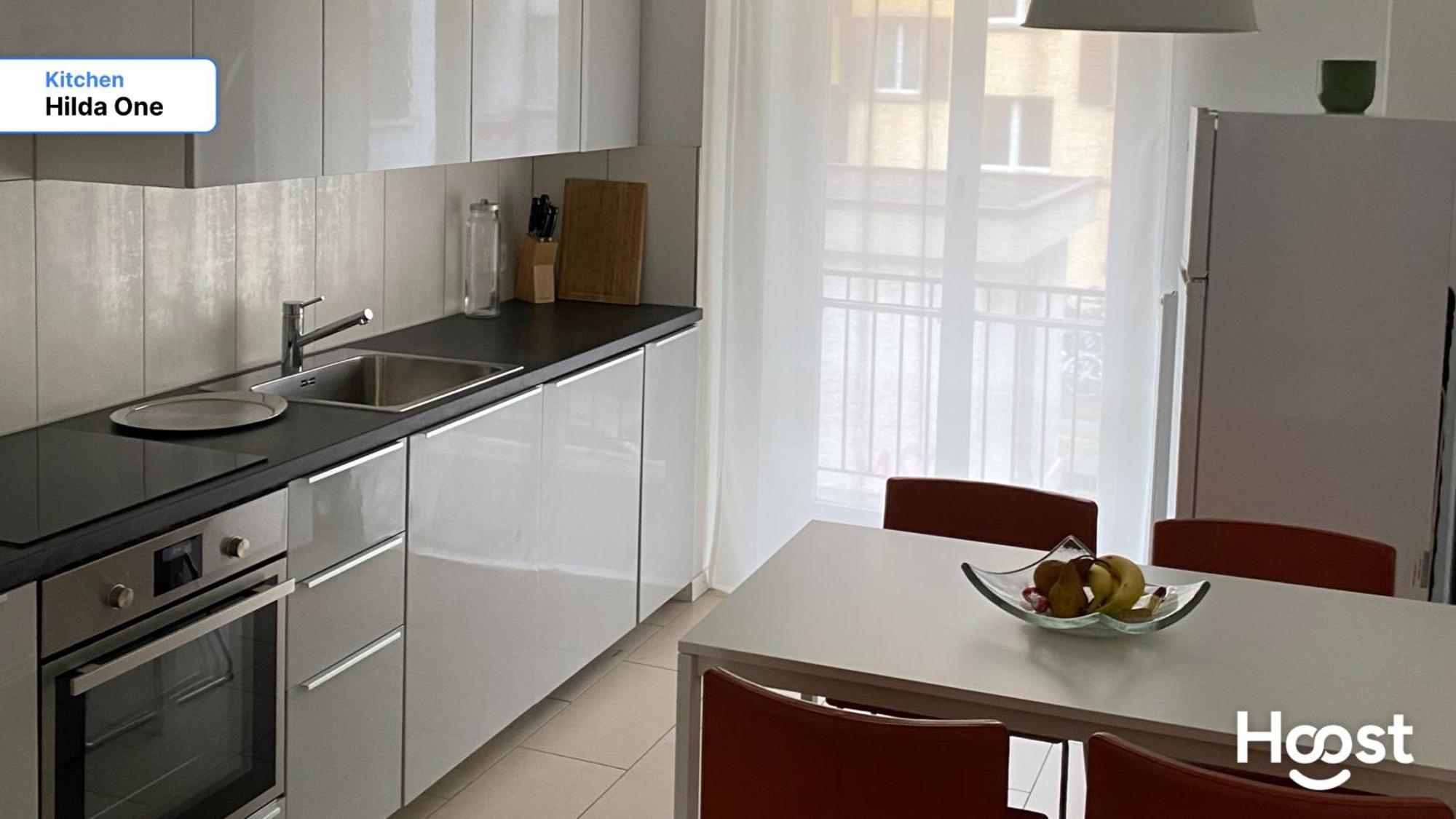 H1 With 4,5 Room, Bathroom, Kitchen, Central, Quiet & Modern With Office Zürich Kültér fotó