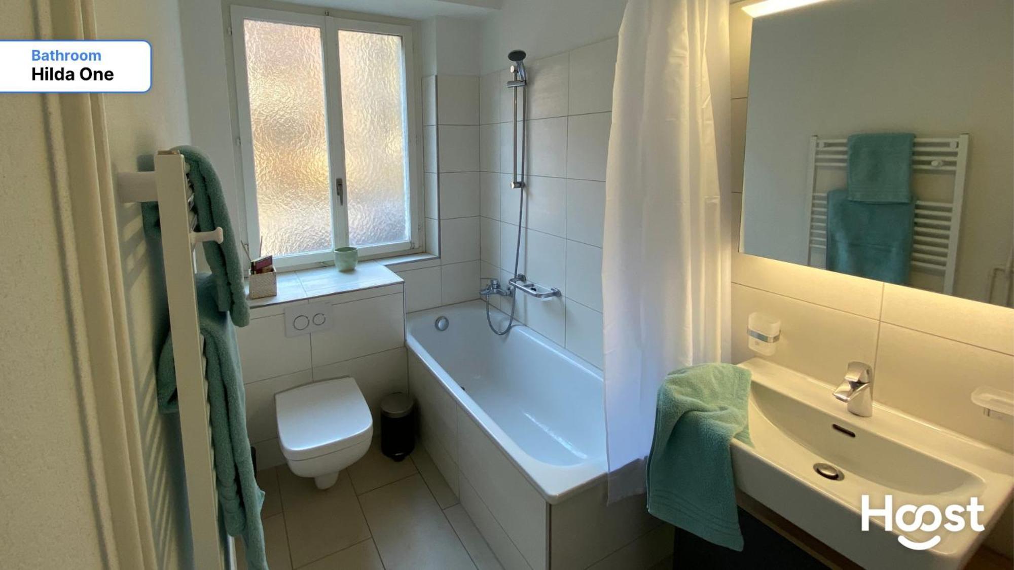 H1 With 4,5 Room, Bathroom, Kitchen, Central, Quiet & Modern With Office Zürich Kültér fotó